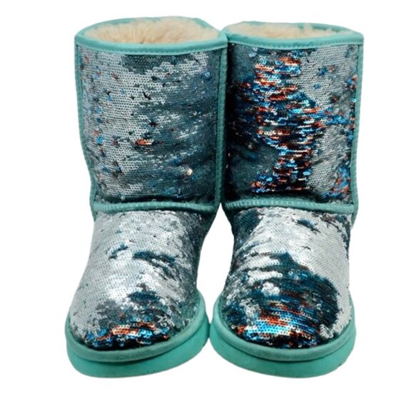 UGG~Classic Short Stellar Sequin~SHIMMERY BLUE SHEARLING ANKLE BOOTS SIZE 7 - Picture 2 of 7